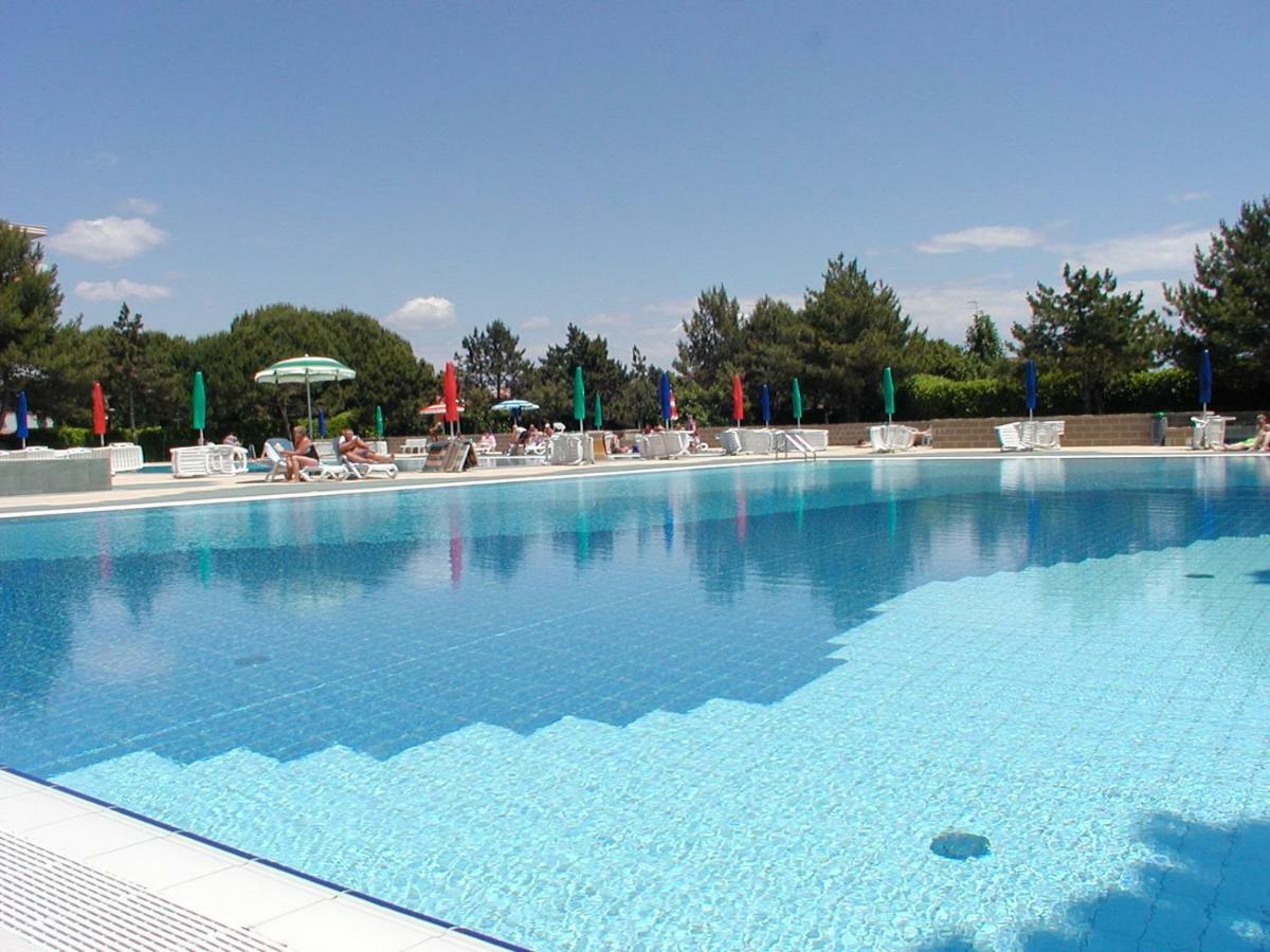 Ferienwohnung Flats Valbella Bibione Exterior foto